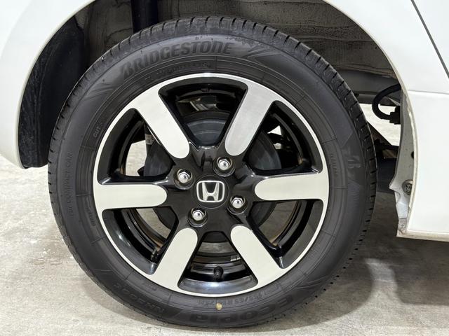 N-ONE プレミアム ナビフルセグBカメラETCLEDAW USBポート 衝突軽減 DVD再生 ESC コーナーセンサー シ-トヒ-タ- バックカメラ カーテンエアバック ナビTV スマートキー AAC ABS キーレス(11枚目)