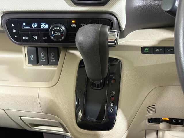 N-BOX G・Lターボホンダセンシング ナビフルセグBカメラETCLED アイドルストップ バックビューモニター ターボエンジン サイドカーテンエアバック 地デジ スマートキー USB接続 クルーズコントロール DVD再生 AAC ナビTV(19枚目)