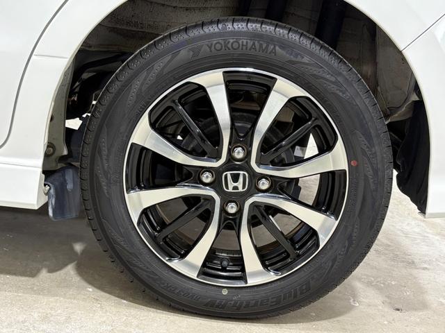 N-BOXカスタム G・Lホンダセンシング ナビBカメラETCLEDAW 助手席エアバッグ キーレス シートH アイドリングST スマ-トキ- リアカメラ 前車追従機能 サイドエアバッグ LEDヘッドライト USB パワーステアリング VSA(11枚目)