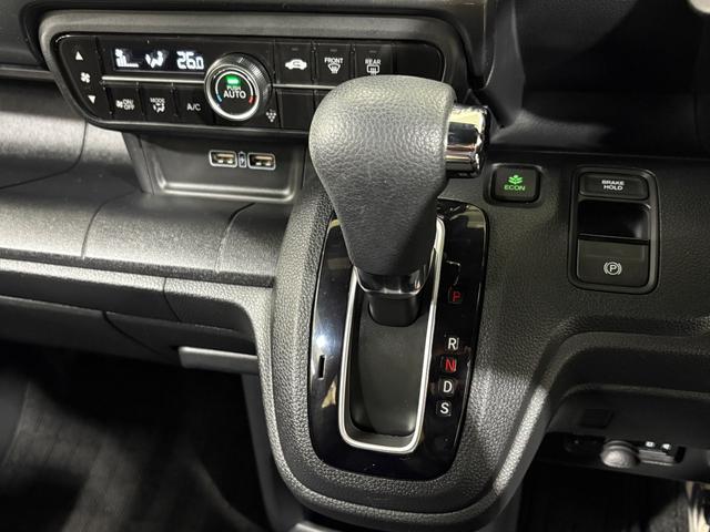 N-WGNカスタム Lホンダセンシング ナビフルセグETCLEDAW クリソナ ETC付き ブレーキサポート ECON スマ-トキ- エアコン ナビ&TV LEDヘッド ドラレコ オートクルーズ DVD サイドエアバッグ キーレス ABS(17枚目)