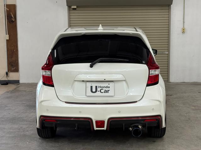 ノート ｅ－パワーニスモ　ナビフルセグアラウンドビューモニターＥＴＣＬＥＤＡＷ　ＬＥＤランプ　地デジ　横滑り防止機能　クルコン　ＤＶＤ　フルオートエアコン　スマートキープッシュスタート　Ｗエアバッグ　キーフリー　ドラレコ（10枚目）