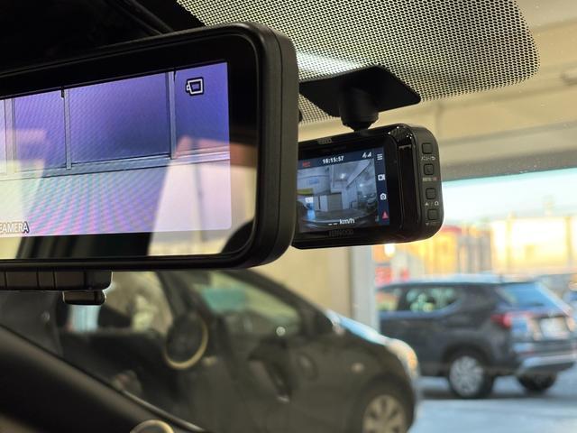 ノート ｅ－パワーニスモ　ナビフルセグアラウンドビューモニターＥＴＣＬＥＤＡＷ　ＬＥＤランプ　地デジ　横滑り防止機能　クルコン　ＤＶＤ　フルオートエアコン　スマートキープッシュスタート　Ｗエアバッグ　キーフリー　ドラレコ（24枚目）