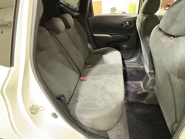 ノート ｅ－パワーニスモ　ナビフルセグアラウンドビューモニターＥＴＣＬＥＤＡＷ　ＬＥＤランプ　地デジ　横滑り防止機能　クルコン　ＤＶＤ　フルオートエアコン　スマートキープッシュスタート　Ｗエアバッグ　キーフリー　ドラレコ（28枚目）