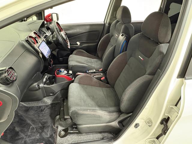 ノート ｅ－パワーニスモ　ナビフルセグアラウンドビューモニターＥＴＣＬＥＤＡＷ　ＬＥＤランプ　地デジ　横滑り防止機能　クルコン　ＤＶＤ　フルオートエアコン　スマートキープッシュスタート　Ｗエアバッグ　キーフリー　ドラレコ（29枚目）