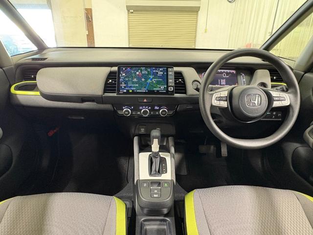 フィット ネス　ナビフルセグＢカメラＬＥＤＡＷ　衝突軽減装置　アイドリングストップ　キーレス　ＶＳＡ　ＬＥＤヘッド　ＤＶＤ再生　ドラレコ　バックカメラ　カーテンエアバック　オートクルーズコントロール　地デジフルセグ（3枚目）