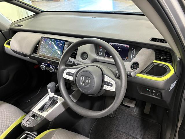 フィット ネス　ナビフルセグＢカメラＬＥＤＡＷ　衝突軽減装置　アイドリングストップ　キーレス　ＶＳＡ　ＬＥＤヘッド　ＤＶＤ再生　ドラレコ　バックカメラ　カーテンエアバック　オートクルーズコントロール　地デジフルセグ（13枚目）