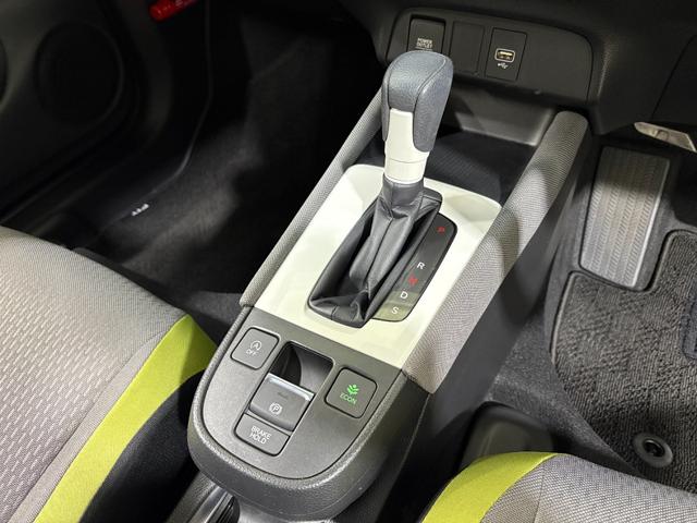 フィット ネス　ナビフルセグＢカメラＬＥＤＡＷ　衝突軽減装置　アイドリングストップ　キーレス　ＶＳＡ　ＬＥＤヘッド　ＤＶＤ再生　ドラレコ　バックカメラ　カーテンエアバック　オートクルーズコントロール　地デジフルセグ（19枚目）