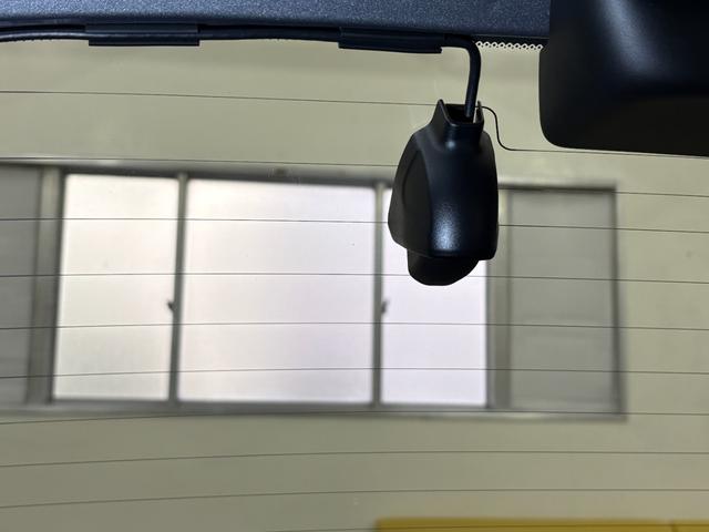 フィット ネス　ナビフルセグＢカメラＬＥＤＡＷ　衝突軽減装置　アイドリングストップ　キーレス　ＶＳＡ　ＬＥＤヘッド　ＤＶＤ再生　ドラレコ　バックカメラ　カーテンエアバック　オートクルーズコントロール　地デジフルセグ（25枚目）