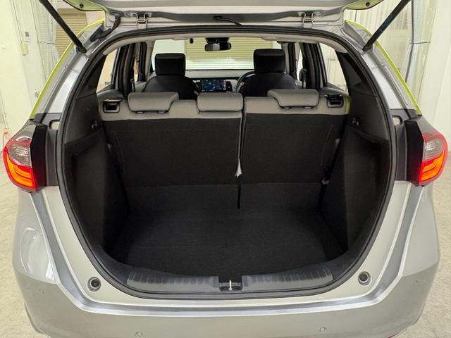 フィット ネス　ナビフルセグＢカメラＬＥＤＡＷ　衝突軽減装置　アイドリングストップ　キーレス　ＶＳＡ　ＬＥＤヘッド　ＤＶＤ再生　ドラレコ　バックカメラ　カーテンエアバック　オートクルーズコントロール　地デジフルセグ（32枚目）