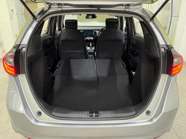 フィット ネス　ナビフルセグＢカメラＬＥＤＡＷ　衝突軽減装置　アイドリングストップ　キーレス　ＶＳＡ　ＬＥＤヘッド　ＤＶＤ再生　ドラレコ　バックカメラ　カーテンエアバック　オートクルーズコントロール　地デジフルセグ（33枚目）