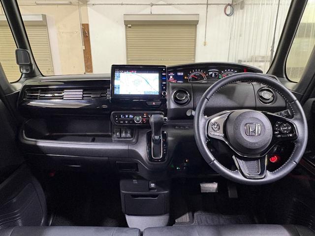 Ｎ－ＢＯＸカスタム Ｌターボ　ナビフルセグＢカメラＥＴＣＬＥＤＡＷ　地デジチューナー　衝突軽減ブレーキサポート　ＬＥＤヘッドライ　アイドリングＳ　ターボエンジン　ＰＳ　カーテンエアバック　シートヒータ　エアバック　ＵＳＢ　ＡＡＣ（3枚目）