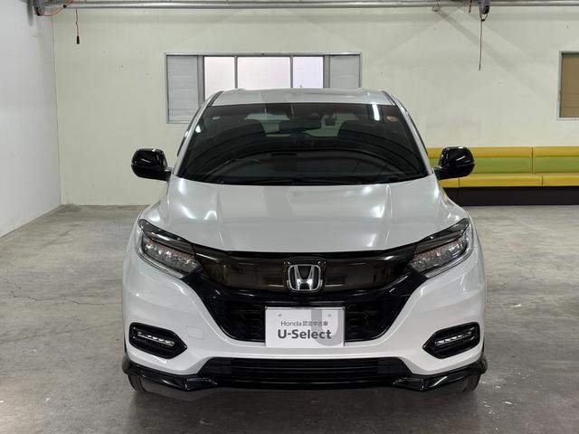 ヴェゼル ハイブリッドＲＳ・ホンダセンシング　ナビフルセグＢカメラＥＴＣＬＥＤＡＷ　ＥＴＣ付　サイドＳＲＳ　Ｒカメ　フルオートエアコン　ＵＳＢ接続　両席エアバック　スマキー　オートクルーズコントロール　衝突軽減ブレーキシステム　ＴＶナビ　ＡＢＳ（5枚目）