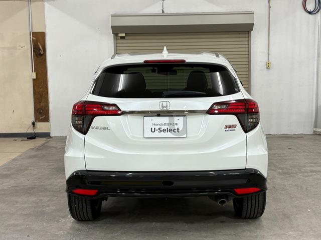 ヴェゼル ハイブリッドＲＳ・ホンダセンシング　ナビフルセグＢカメラＥＴＣＬＥＤＡＷ　ＥＴＣ付　サイドＳＲＳ　Ｒカメ　フルオートエアコン　ＵＳＢ接続　両席エアバック　スマキー　オートクルーズコントロール　衝突軽減ブレーキシステム　ＴＶナビ　ＡＢＳ（10枚目）