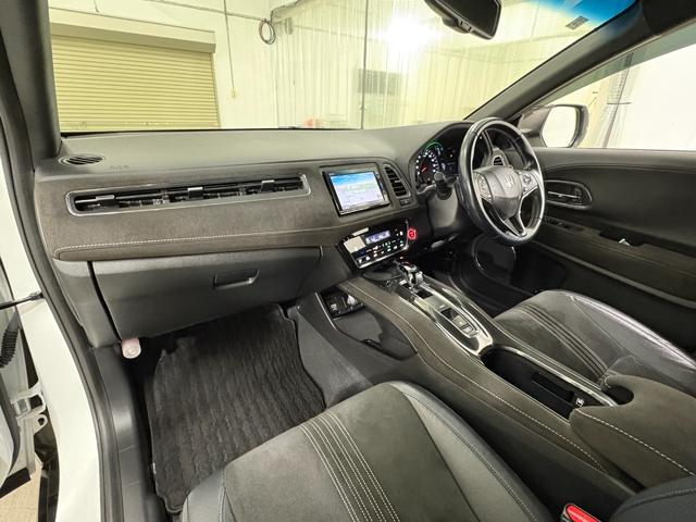 ヴェゼル ハイブリッドＲＳ・ホンダセンシング　ナビフルセグＢカメラＥＴＣＬＥＤＡＷ　ＥＴＣ付　サイドＳＲＳ　Ｒカメ　フルオートエアコン　ＵＳＢ接続　両席エアバック　スマキー　オートクルーズコントロール　衝突軽減ブレーキシステム　ＴＶナビ　ＡＢＳ（30枚目）