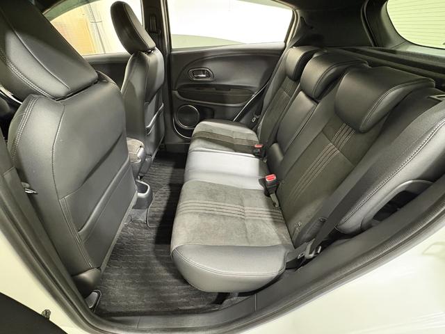 ヴェゼル ハイブリッドＲＳ・ホンダセンシング　ナビフルセグＢカメラＥＴＣＬＥＤＡＷ　ＥＴＣ付　サイドＳＲＳ　Ｒカメ　フルオートエアコン　ＵＳＢ接続　両席エアバック　スマキー　オートクルーズコントロール　衝突軽減ブレーキシステム　ＴＶナビ　ＡＢＳ（31枚目）