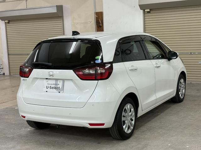 フィット ホーム　ナビフルセグＢカメラＥＴＣＬＥＤ　衝突軽減ブレーキ　リアカメ　ＬＥＤライト　クリアランスソナー　フルセグＴＶ　ドラレコ　エアバッグ　ｉストップ　スマ－トキ－　ＥＴＣ車載器　Ｗエアバック　ＵＳＢポート（9枚目）