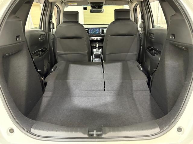 フィット ホーム　ナビフルセグＢカメラＥＴＣＬＥＤ　衝突軽減ブレーキ　リアカメ　ＬＥＤライト　クリアランスソナー　フルセグＴＶ　ドラレコ　エアバッグ　ｉストップ　スマ－トキ－　ＥＴＣ車載器　Ｗエアバック　ＵＳＢポート（34枚目）