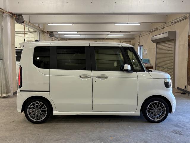 N-BOXカスタム ターボ ナビフルセグBカメラLEDAW 衝突被害軽減 キーフリー Pセンサー ESC パワステ 両席エアバック サイドエアバッグ ターボ車 スマキー パワーウィンドウ LEDヘッドライト オートエアコン(7枚目)