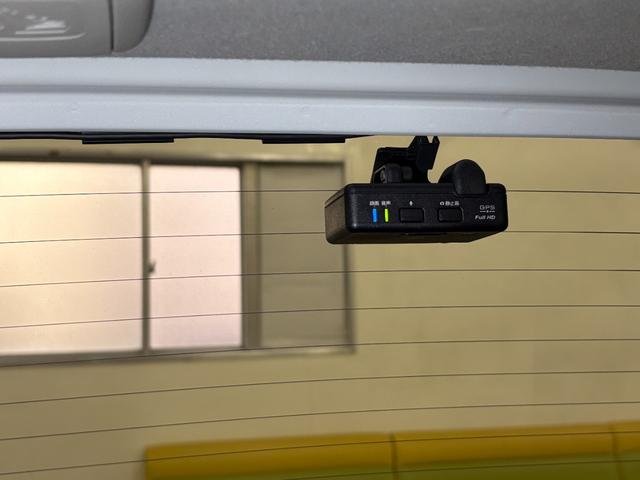 フィットハイブリッド Ｌホンダセンシング　ナビフルセグＢカメラＥＴＣＬＥＤ　軽減ブレーキ　Ｒカメ　サイドＳＲＳ　横滑り防止　ドライブレコーダー　フルセグテレビ　ナビＴＶ　パワーステアリング　オートクルーズ　ＥＴＣ車載器　ＤＶＤ再生　ＡＢＳ（26枚目）