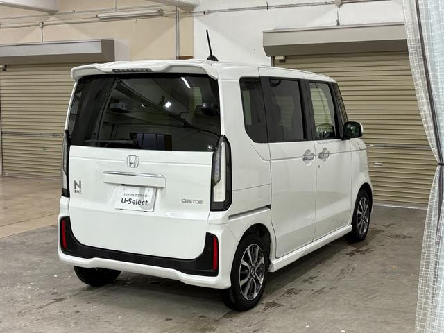 Ｎ－ＢＯＸカスタム ベースグレード　ディスプレイオーディオＢカメラＬＥＤＡＷ　ＵＳＢ接続　ＣＭＢＳ　オートエアコン　スマートキ　クルコン　バックカメラ　パワーステアリング　エアバッグ　ＥＳＣ　パワーウインドウ　フリーキー　ＥＣＯＮモード（9枚目）