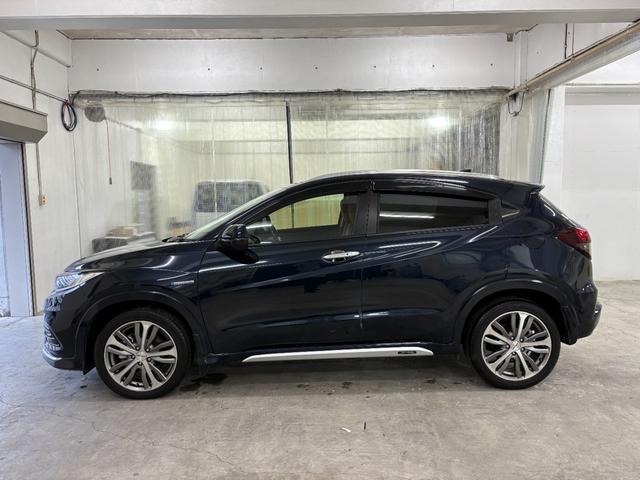 ヴェゼル ハイブリッドＺ・ホンダセンシング　ナビフルセグＢカメラＥＴＣＬＥＤＡＷ　レーダーサポート　フロントカメラ　Ｐセンサー　ＤＶＤ再生機能　横滑り防止システム　バックアイカメラ　シートヒーター付　スマ－トキ－　パワーウィンド　ＵＳＢ接続（8枚目）