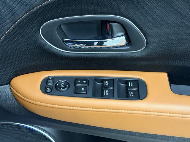 ヴェゼル ハイブリッドＺ・ホンダセンシング　ナビフルセグＢカメラＥＴＣＬＥＤＡＷ　レーダーサポート　フロントカメラ　Ｐセンサー　ＤＶＤ再生機能　横滑り防止システム　バックアイカメラ　シートヒーター付　スマ－トキ－　パワーウィンド　ＵＳＢ接続（27枚目）