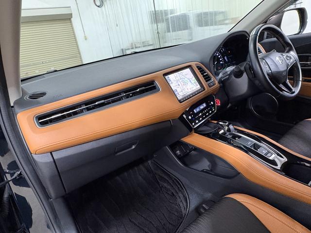 ヴェゼル ハイブリッドＺ・ホンダセンシング　ナビフルセグＢカメラＥＴＣＬＥＤＡＷ　レーダーサポート　フロントカメラ　Ｐセンサー　ＤＶＤ再生機能　横滑り防止システム　バックアイカメラ　シートヒーター付　スマ－トキ－　パワーウィンド　ＵＳＢ接続（31枚目）