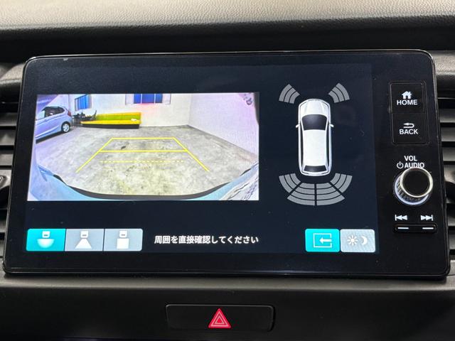 フィット ｅ：ＨＥＶクロスター　ナビフルセグＢカメラＥＴＣＬＥＤＡＷ　衝突回避システム　フルオートエアコン　前後センサー　ＬＥＤランプ　エアバッグ　サイドエアバック　地デジ　オートクルーズコントロール　ＶＳＡ　バックカメラ　ＵＳＢ（18枚目）