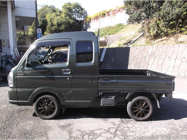 スーパーキャリイ 　Ｘ　４ＷＤ　衝突被害軽減システム　キーレス　エアコン　パワステ　パワーウィンド　デュアルカメラブレーキサポート　作業灯　ＬＥＤヘッドライト　ＬＥＤフォグランプ　社外アルミ（5枚目）