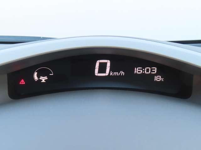 リーフ ３０ｋＷｈ　Ｘ　衝突軽減システム　インテリキー　Ｂカメラ　ＬＥＤヘッド　ナビＴＶ　ワンオーナー　パワーウィンドウ　ワンセグ　ＡＢＳ　メモリーナビ　エアコン　エアバッグ　オートクルーズ　キーレスエントリー　ＥＴＣ付（9枚目）