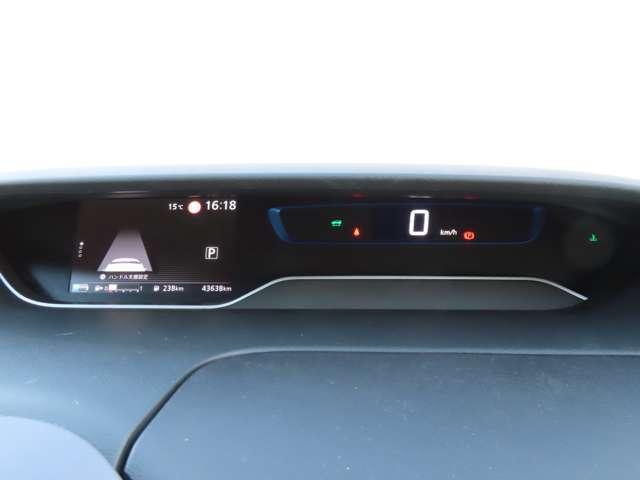 セレナ 1.2 e-POWER ハイウェイスター V 360°カメラ エマジェンシーブレーキ 1オナ スマキー バックカメラ LED レーンアシスト ETC ドラレコ Aストップ フルオートエアコン アルミホイール エアバック メモリーナビ キーフリー(5枚目)