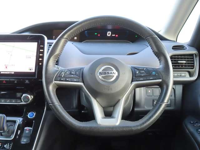 セレナ 1.2 e-POWER ハイウェイスター V 360°カメラ エマジェンシーブレーキ 1オナ スマキー バックカメラ LED レーンアシスト ETC ドラレコ Aストップ フルオートエアコン アルミホイール エアバック メモリーナビ キーフリー(6枚目)