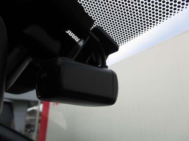 リーフ Ｘ　Ｖセレクション　レーダークルコン　３６０°カメラ　踏み間違い防止装置　ＬＥＤランプ　ドライブレコーダー　１オーナー　ＥＴＣ　インテリキー　レーンキープアシスト　サイドエアバッグ　パワーウィンドウ　ＡＢＳ　メモリ－ナビ（19枚目）