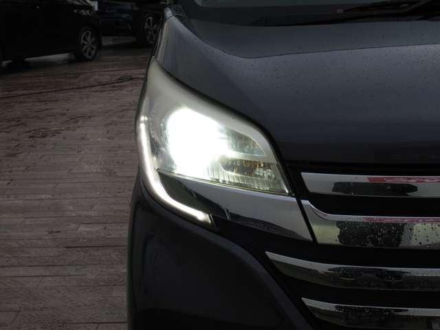 デイズルークス ６６０　ハイウェイスターＸ　Ｇパッケージ　純正アルミホイール　純正ナビ　衝突軽減ブレーキ　ナビＴＶ　アラウンドモニター　アイストップ　フルオートエアコン　Ｓキー　バックカメラ　サイドエアバック　ワンセグ　Ｗエアバック　ＡＢＳ　キーレス　メモリナビ　パワーウィンドウ　ＰＳ（18枚目）