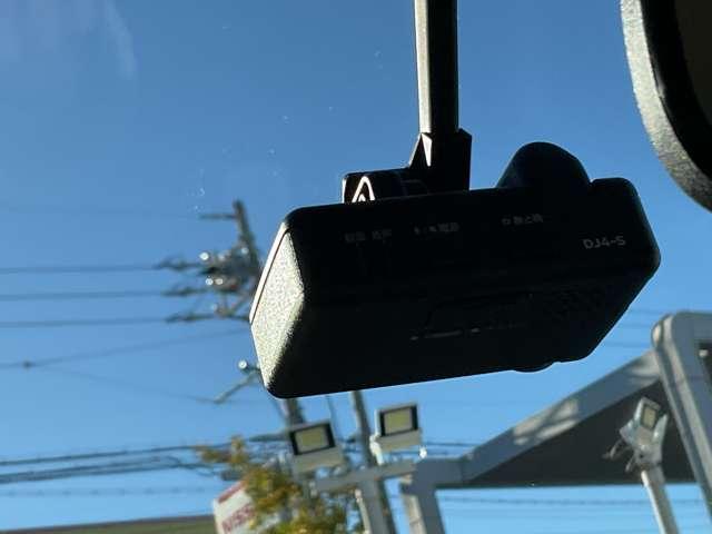 キューブ 1.5 15X インディゴ +プラズマ バックカメラ 社外アルミホイール ETC エコモード WSRS スマキー ドライブレコーダー フルオートエアコン パワーステアリング バックモニター パワーウィンドウ ETC ABS アルミホイール キーレスキー ワンセグTV メモリーナビ(10枚目)