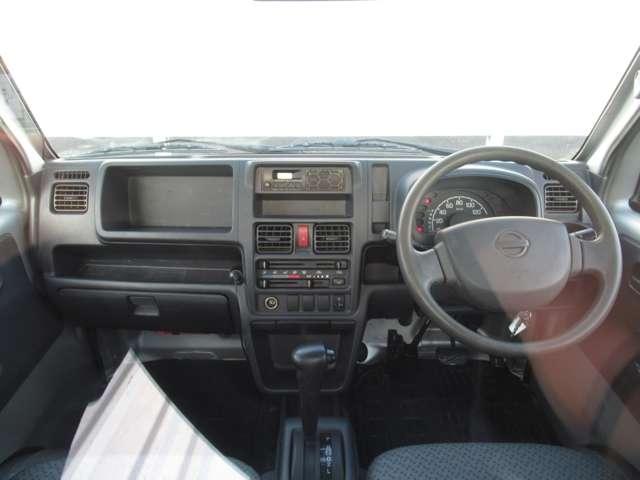 NT100クリッパートラック 660 DX マニュアルエアコン パワーステアリング ワンオーナー車 PS エアコンパワステ(3枚目)