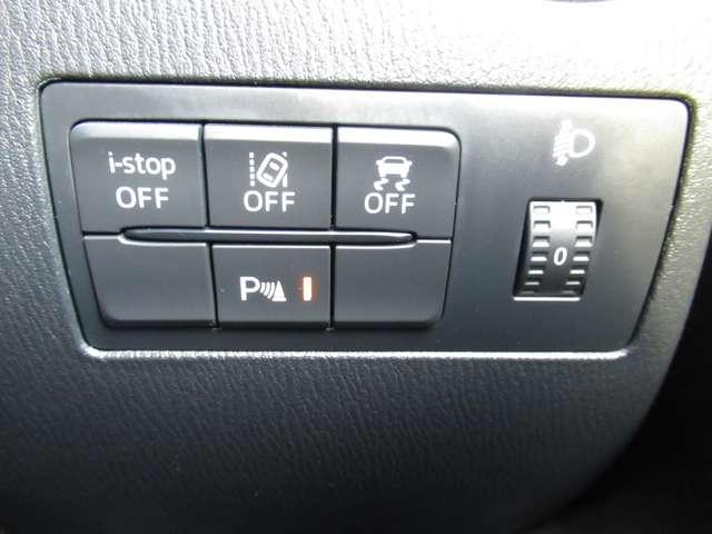 デミオ １．５　１５Ｃ　純正ナビ　ＥＴＣ　ステアリングスイッチ　エアバッグ　バックカメラ　ＥＴＣ　衝突被害軽減ブレーキ（15枚目）