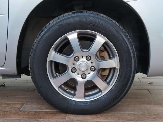 �ЊO�P�T�C���`�A���~�ɂ͂P�X�T-�U�T-�q�P�T�T�C�Y�̃^�C������������Ă��܂��B