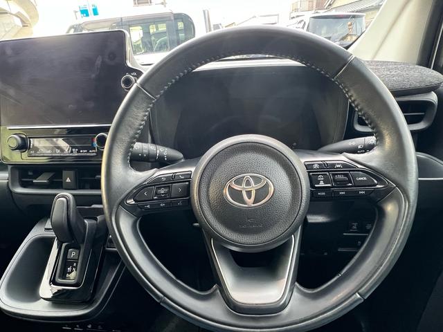 シエンタ ハイブリッドＺ　全方位モニター　両側電動スライドドア　ＬＥＤライト　５人乗り　ＢＬＵＥＴＯＯＴＨ　テレビ　シートヒーター　１００Ｖ　車検整備付　タイヤ新品　プッシュスタート（9枚目）