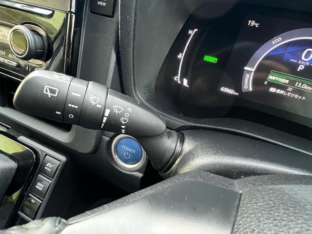 シエンタ ハイブリッドＺ　全方位モニター　両側電動スライドドア　ＬＥＤライト　５人乗り　ＢＬＵＥＴＯＯＴＨ　テレビ　シートヒーター　１００Ｖ　車検整備付　タイヤ新品　プッシュスタート（14枚目）