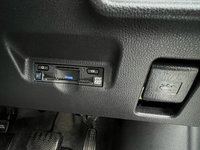 シエンタ ハイブリッドＺ　全方位モニター　両側電動スライドドア　ＬＥＤライト　５人乗り　ＢＬＵＥＴＯＯＴＨ　テレビ　シートヒーター　１００Ｖ　車検整備付　タイヤ新品　プッシュスタート（19枚目）