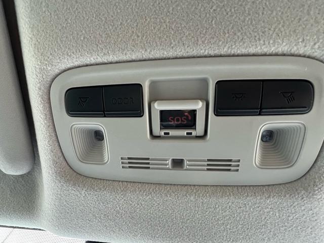 シエンタ ハイブリッドＺ　全方位モニター　両側電動スライドドア　ＬＥＤライト　５人乗り　ＢＬＵＥＴＯＯＴＨ　テレビ　シートヒーター　１００Ｖ　車検整備付　タイヤ新品　プッシュスタート（34枚目）