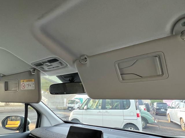 シエンタ ハイブリッドＺ　全方位モニター　両側電動スライドドア　ＬＥＤライト　５人乗り　ＢＬＵＥＴＯＯＴＨ　テレビ　シートヒーター　１００Ｖ　車検整備付　タイヤ新品　プッシュスタート（35枚目）