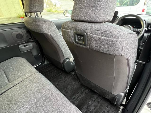 シエンタ ハイブリッドＺ　全方位モニター　両側電動スライドドア　ＬＥＤライト　５人乗り　ＢＬＵＥＴＯＯＴＨ　テレビ　シートヒーター　１００Ｖ　車検整備付　タイヤ新品　プッシュスタート（39枚目）