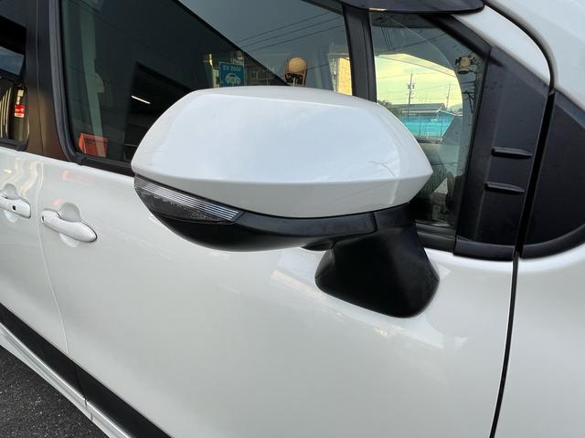 シエンタ ハイブリッドＺ　全方位モニター　両側電動スライドドア　ＬＥＤライト　５人乗り　ＢＬＵＥＴＯＯＴＨ　テレビ　シートヒーター　１００Ｖ　車検整備付　タイヤ新品　プッシュスタート（52枚目）