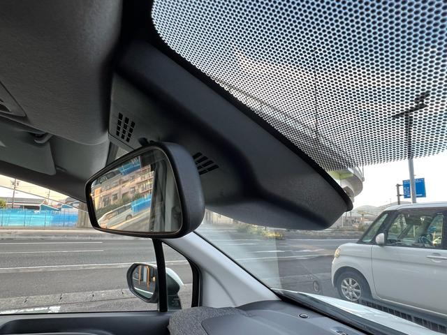 シエンタ ハイブリッドＺ　全方位モニター　両側電動スライドドア　ＬＥＤライト　５人乗り　ＢＬＵＥＴＯＯＴＨ　テレビ　シートヒーター　１００Ｖ　車検整備付　タイヤ新品　プッシュスタート（53枚目）