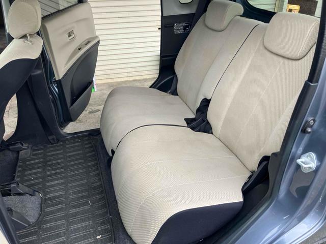 タントエグゼ Ｘ　スマートキー　アイドリングストップ　ＣＶＴ　盗難防止システム　ＡＢＳ　ＣＤ　ミュージックプレイヤー接続可　アルミホイール　衝突安全ボディ　エアコン　パワーステアリング　パワーウィンドウ（11枚目）