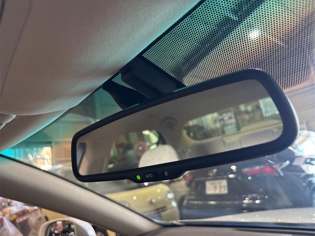 クラウンマジェスタ Ａタイプ　クリアランスソナー　オートクルーズコントロール　ナビ　ＴＶ　アルミホイール　ＨＩＤ　ＡＴ　スマートキー　電動格納ミラー　盗難防止システム　パワーシート　ＣＤ　ＤＶＤ再生　ＭＤ　衝突安全ボディ　ＡＢＳ（67枚目）