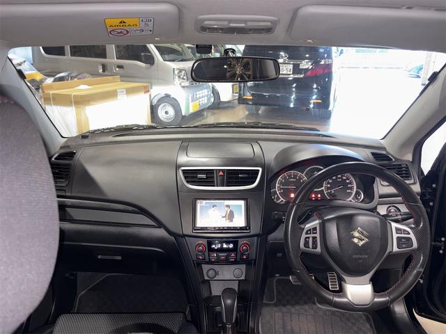 スイフトスポーツ ベースグレード　ＥＴＣ　ナビ　ＴＶ　オートクルーズコントロール　アルミホイール　スマートキー　電動格納ミラー　ＣＶＴ　盗難防止システム　衝突安全ボディ　記録簿　ＡＢＳ　ＥＳＣ　ＵＳＢ　エアコン　パワーステアリング（2枚目）