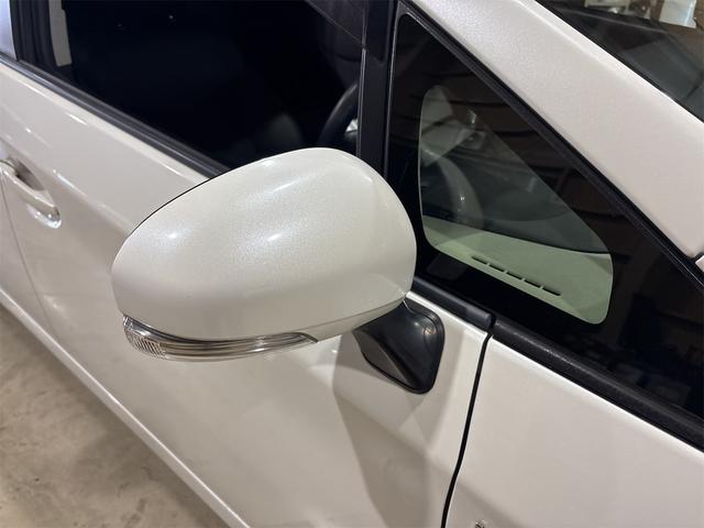 プリウス Ｇ　ＥＴＣ　オートクルーズコントロール　バックカメラ　ナビ　アルミホイール　オートライト　ＨＩＤ　ＣＶＴ　スマートキー　アイドリングストップ　電動格納ミラー　盗難防止システム　パワーシート　ＣＤ（25枚目）